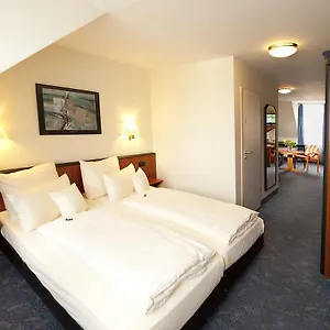 Advantage 3*, Nürnberg Deutschland